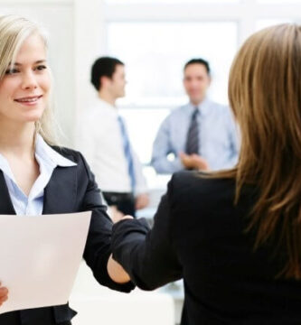 Se suelen trabajar horas extra o queda como algo puntual