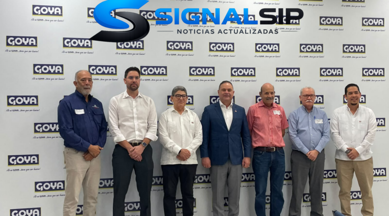 Ministro de Agricultura recorre las instalaciones de Goya Santo Domingo y se familiariza con sus procesos de producción, manufactura y distribución